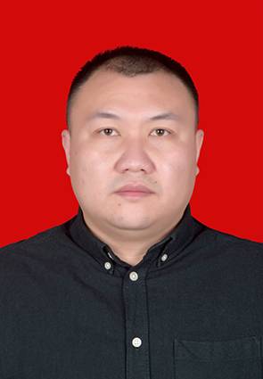 杨惟明头像