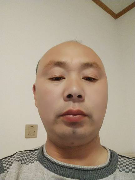 孙志强头像