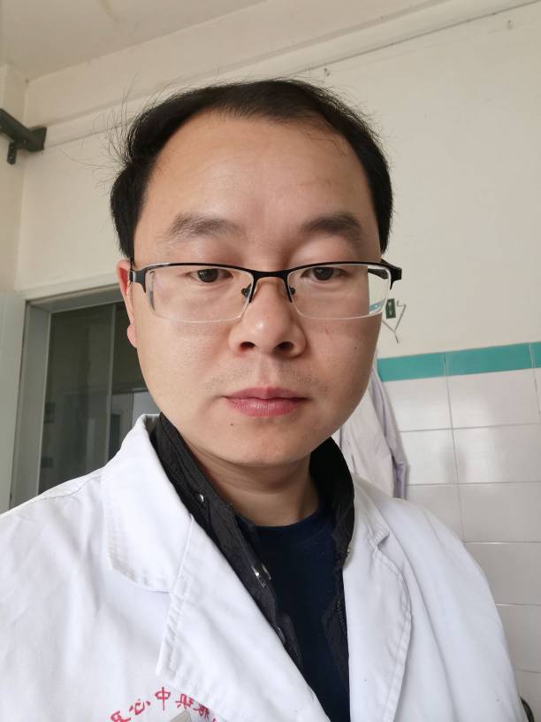 高经著头像