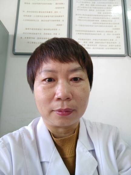 杨荣雪头像