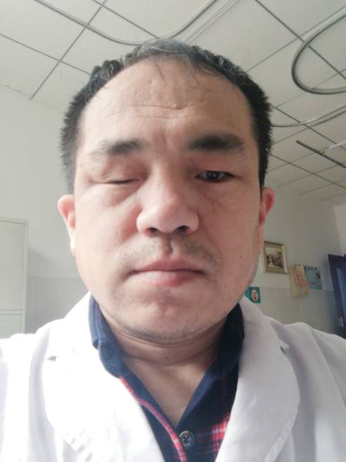 贾培俊头像