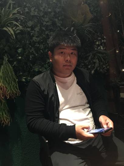 岳晓炜头像