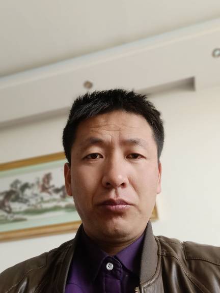 殷兆龙头像