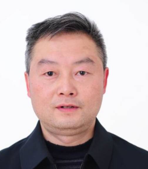 周三军头像
