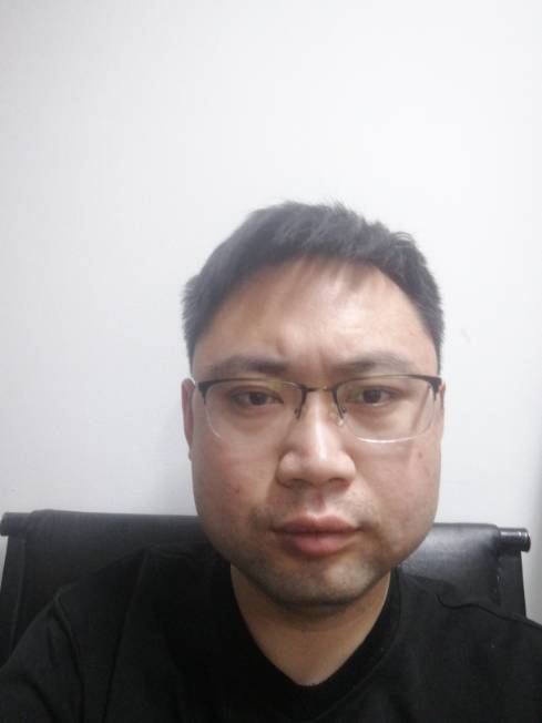 苗利超头像