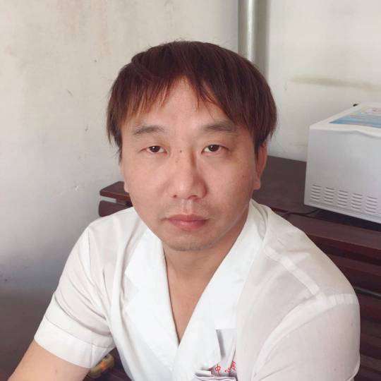 黄颖虹头像