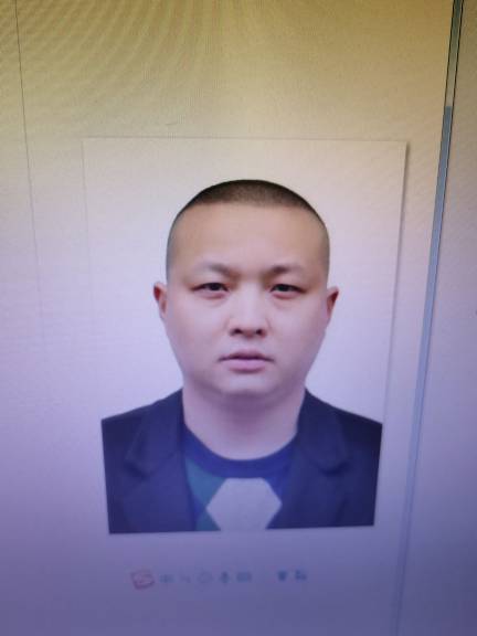 崔大忠头像