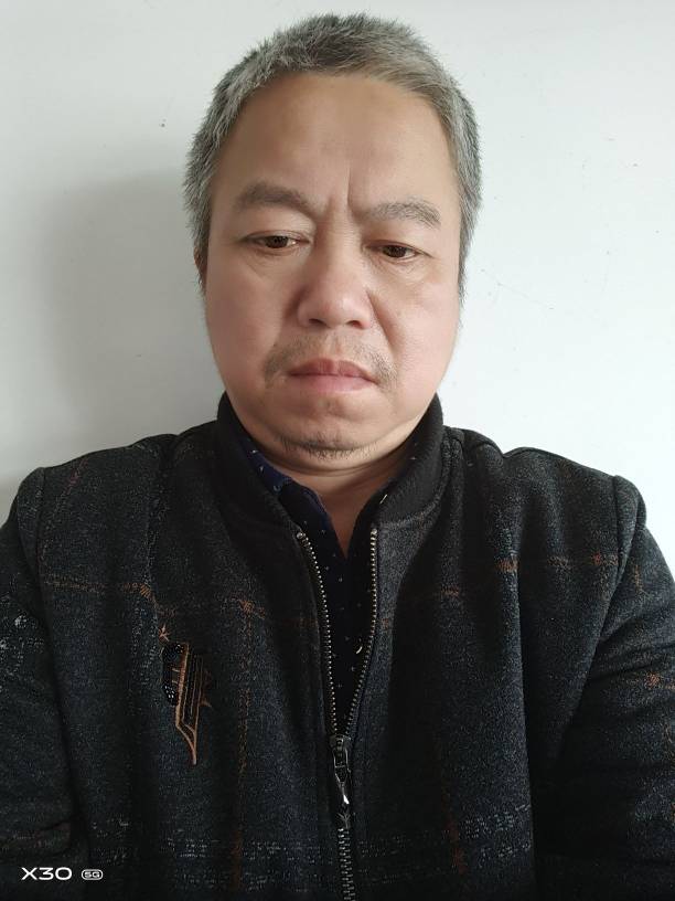 吴信明头像