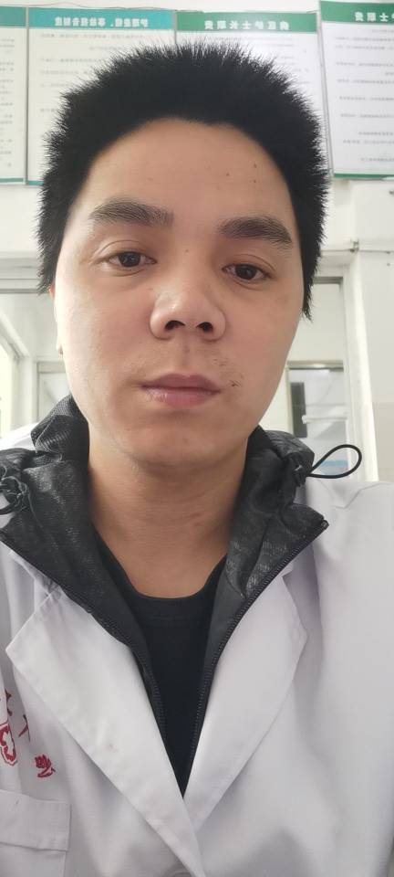 张万根头像