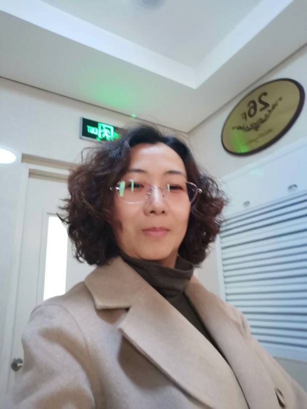 刘文艳头像