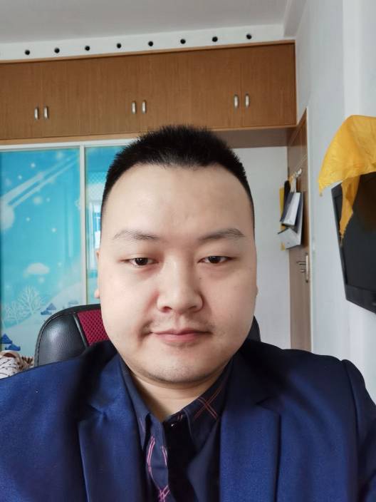 万季军头像