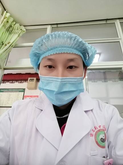 许萍头像
