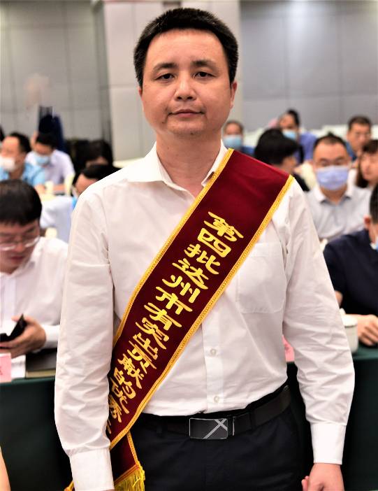 白学松头像