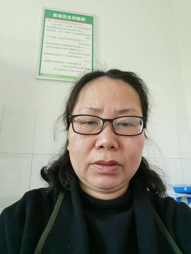 李静华头像