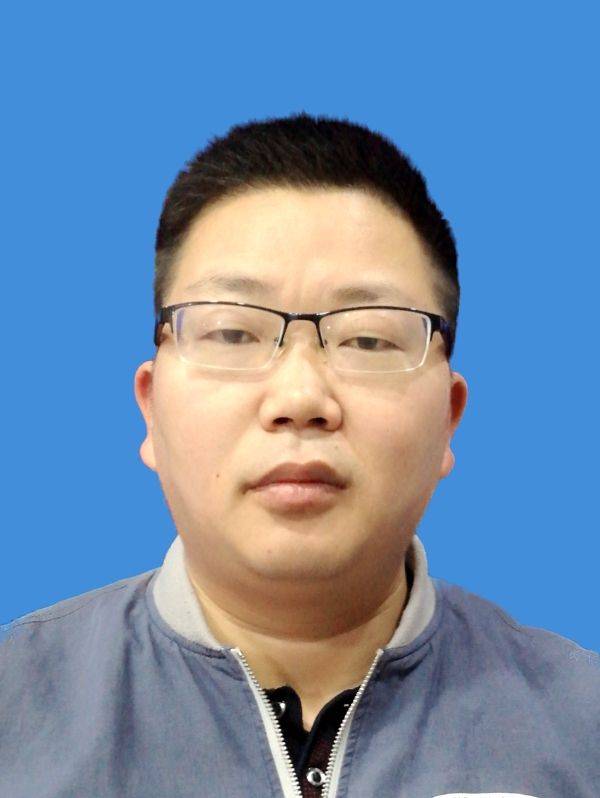 卢利军头像