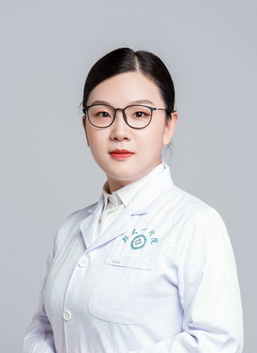 李莎莎头像