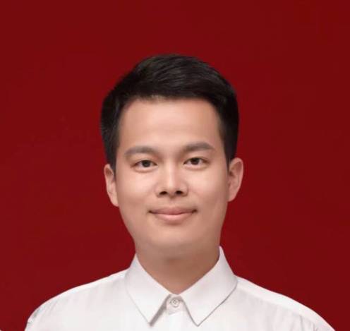 常新强头像