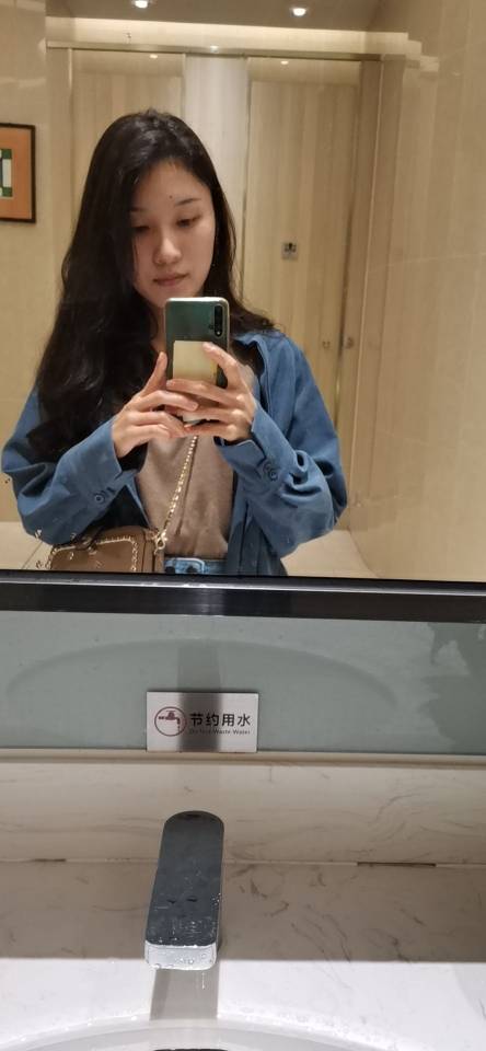 许嘉敏头像