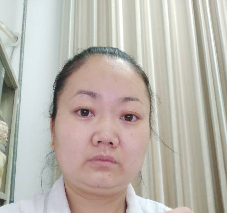 王震头像