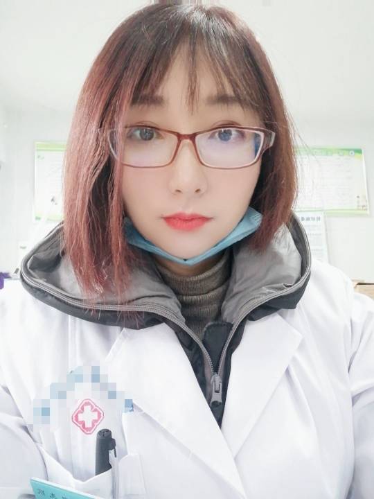 刘雅娜头像