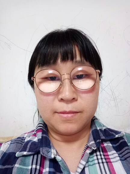 孙春清头像
