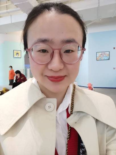 李莉头像