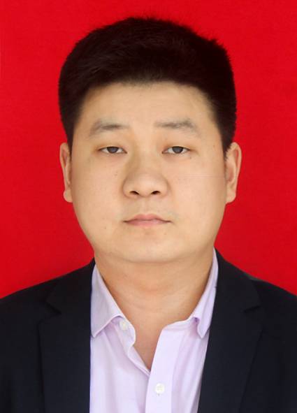 贺林龙头像