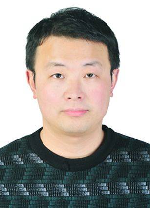 郑志虎头像