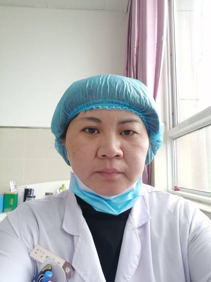 张伟娜头像