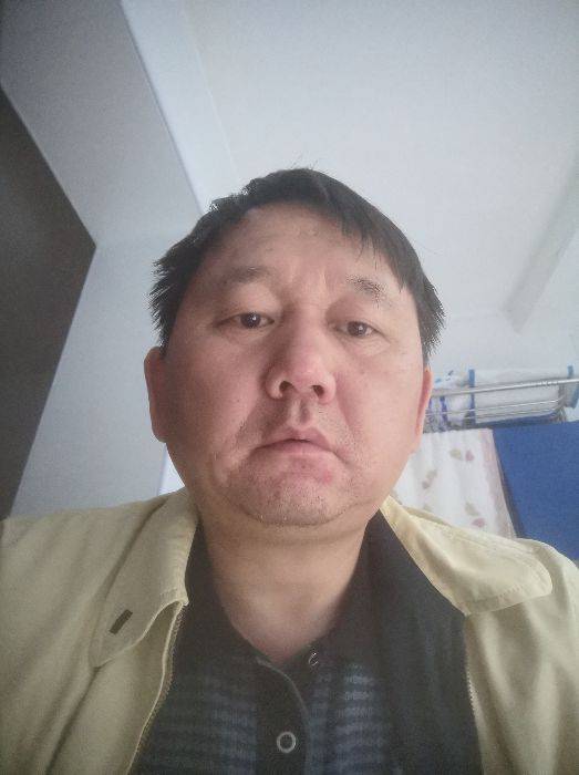 易先华头像