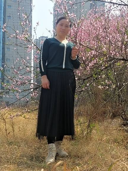 何红花头像