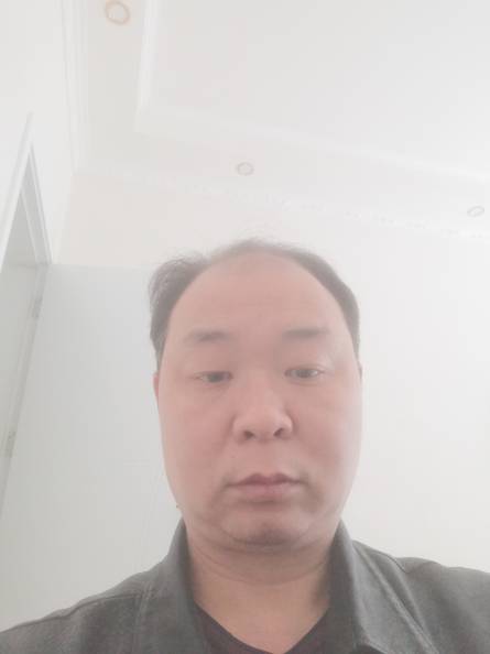 梁刚头像