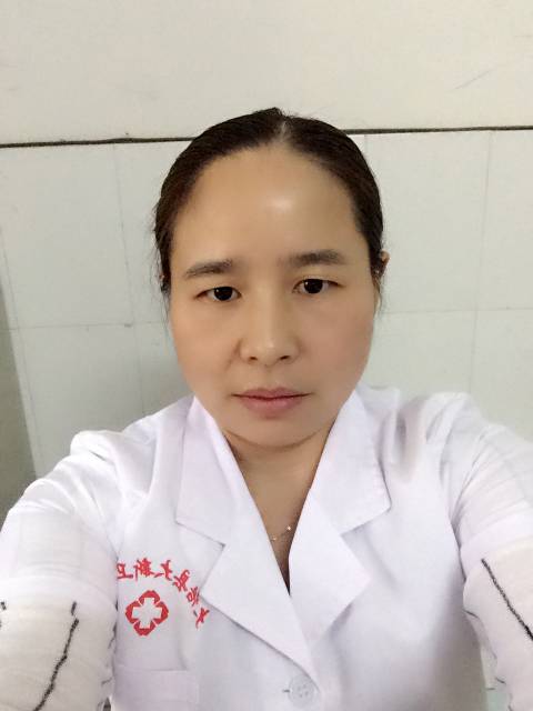 黄小丽头像