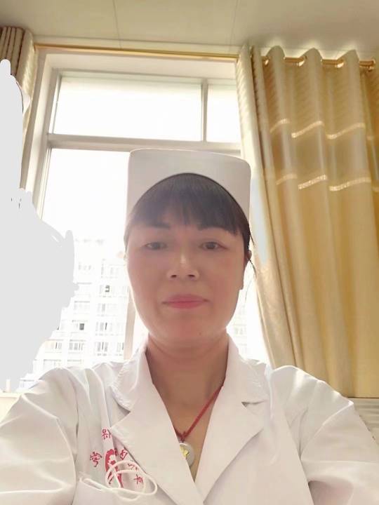 邱梅茜头像