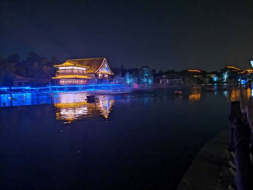 黎秋阳头像