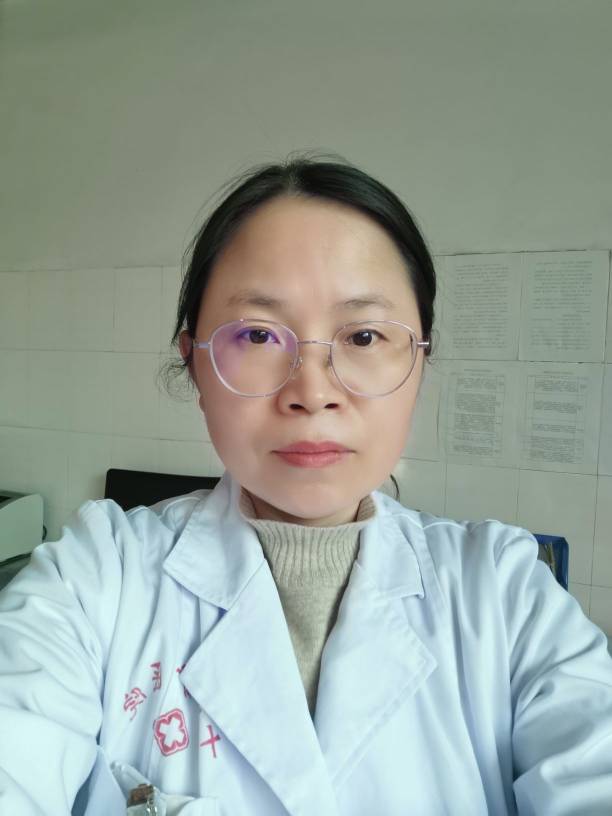 李荷英头像