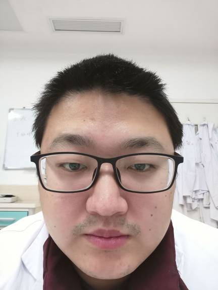 李立头像