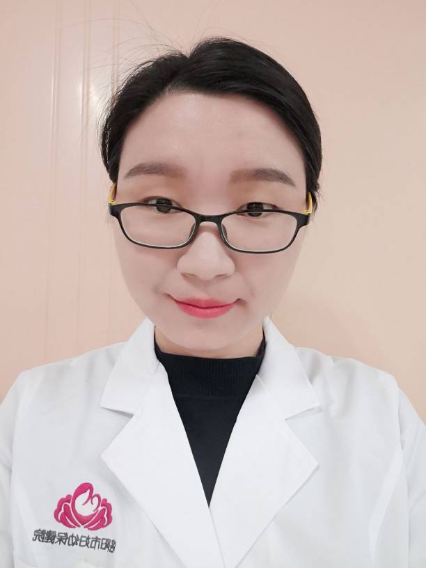 潘玉婷头像