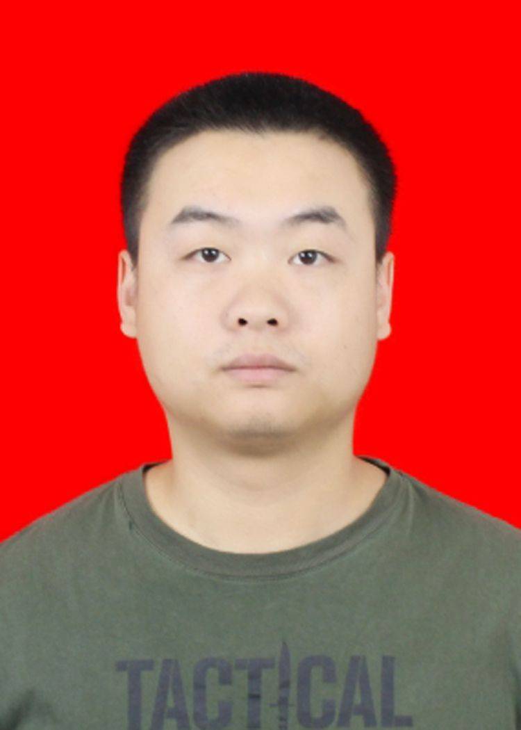 杨浩军头像