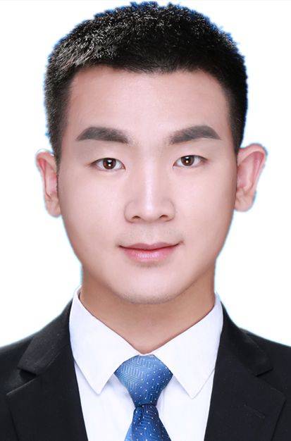 李森头像