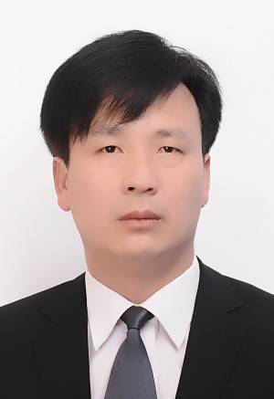 曾营华头像