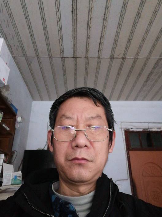 杨光发头像