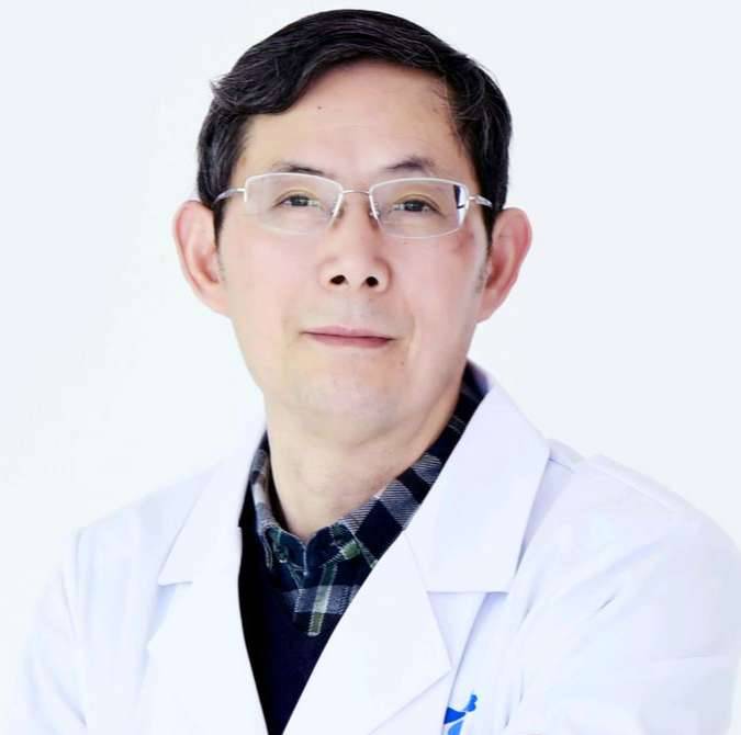 王清江头像