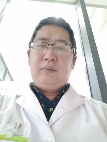 黄杨威头像