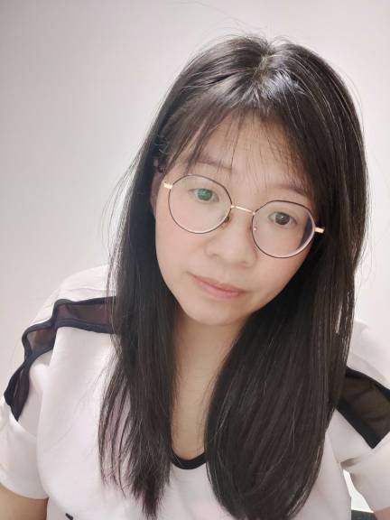 尹智丽头像