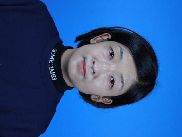 杨艳荣头像