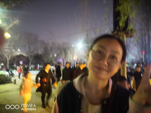 李静静头像
