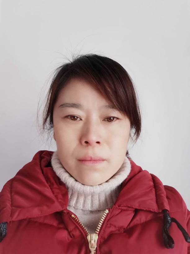 黄承英头像