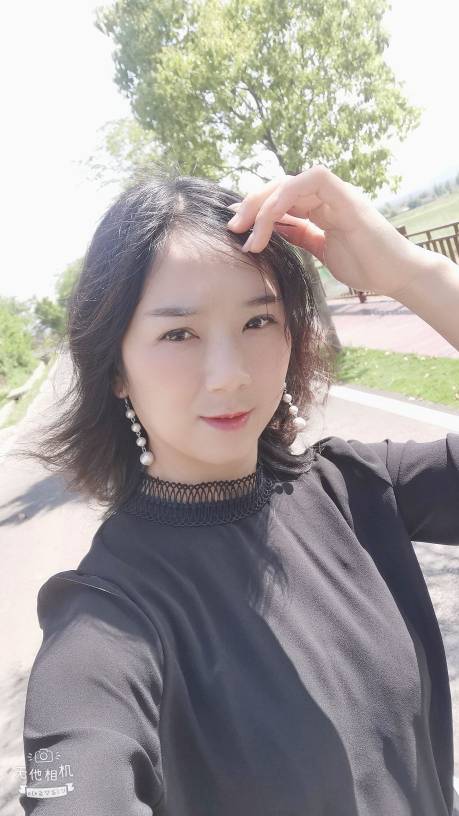 镇真玲头像