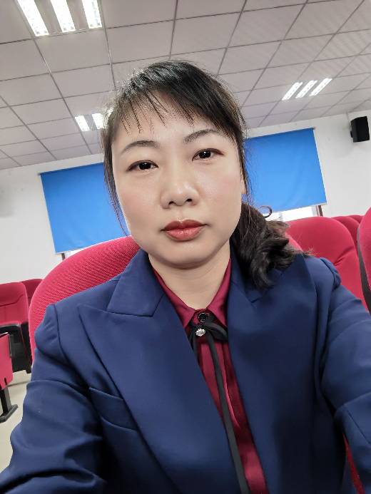 田慧丽头像